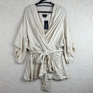 NWT City Chic Womens Cream V Neck 3/4 Sleeve Opulent Wrap Top Size M/18